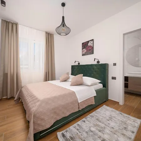 בית נופש Suncica By Interhome ז'אבוריץ'