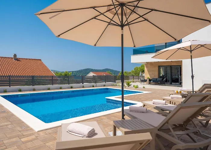 בית נופש Suncica By Interhome