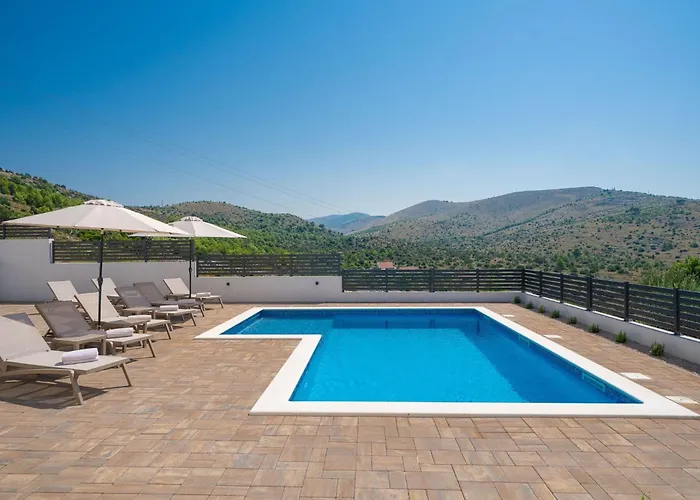 בית נופש Suncica By Interhome ז'אבוריץ'