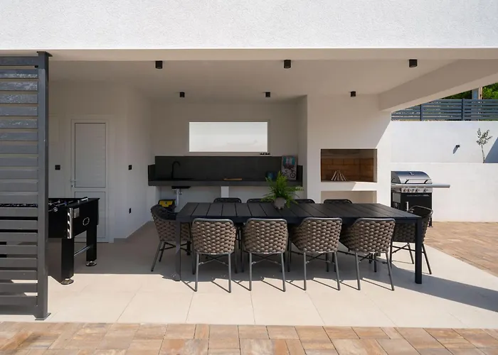 בית נופש Suncica By Interhome ז'אבוריץ'