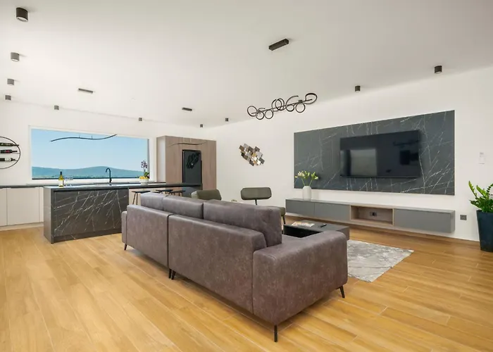 בית נופש Suncica By Interhome ז'אבוריץ'